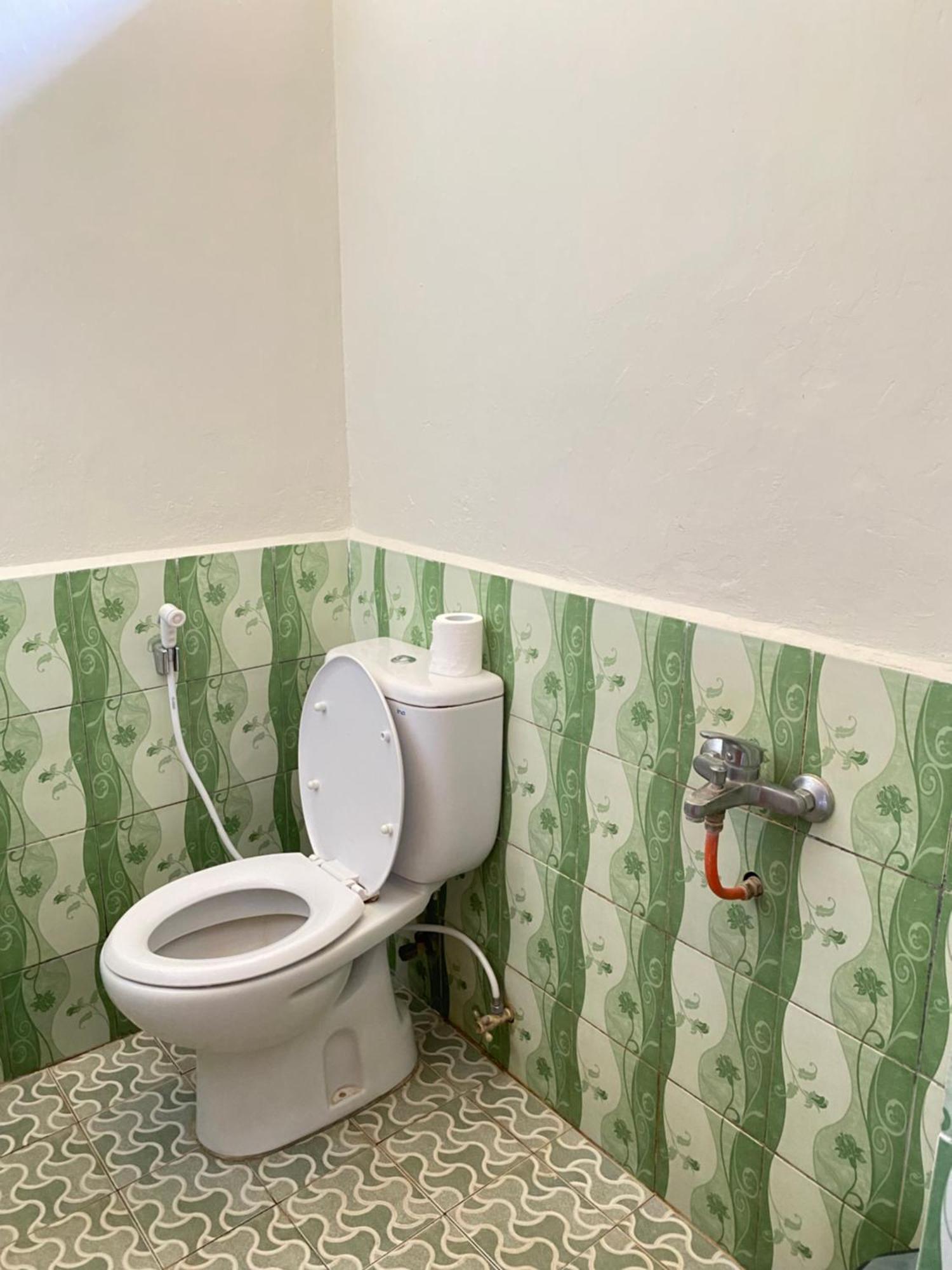 Mahoni Guest House Келимуту Экстерьер фото