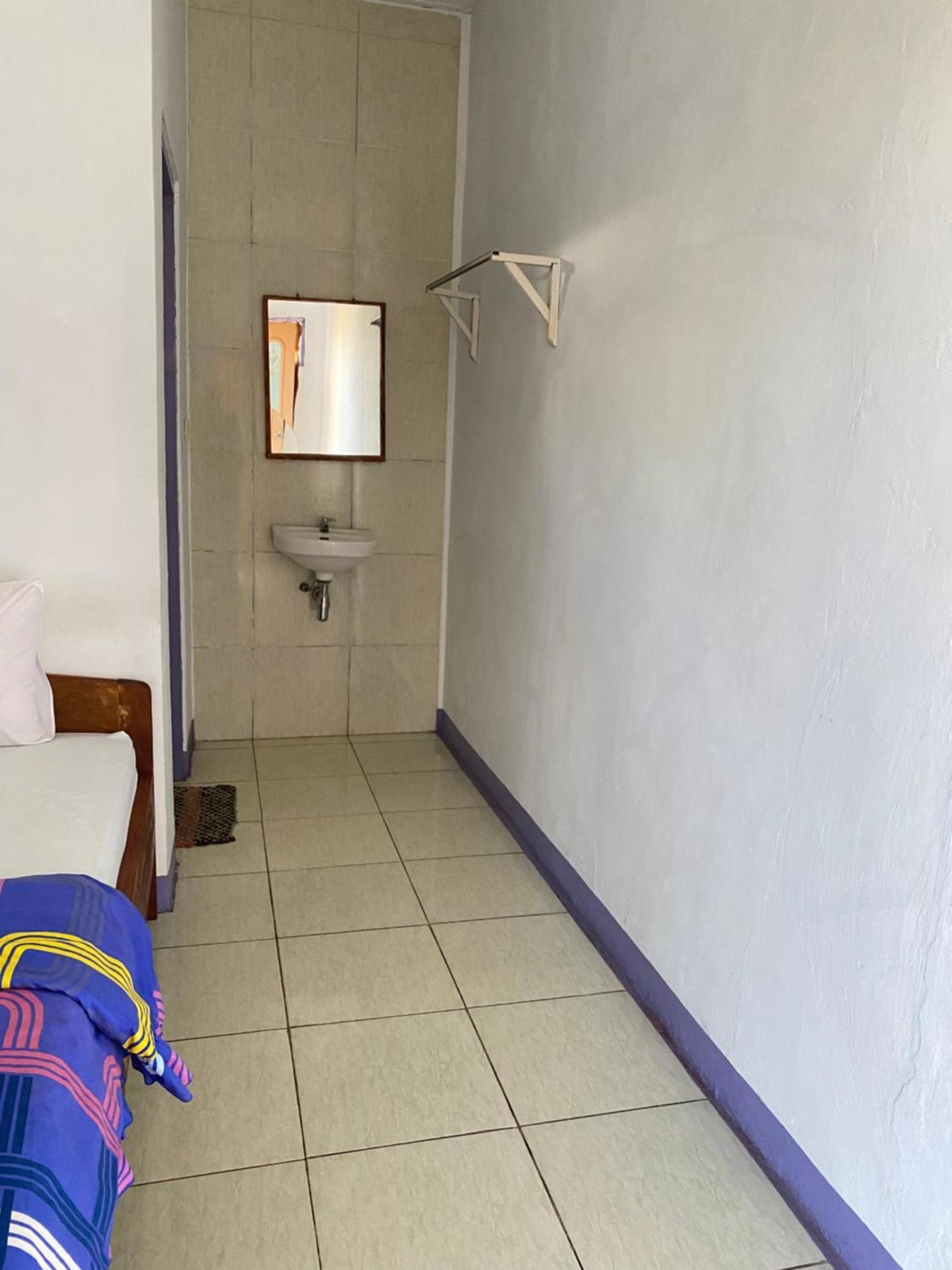 Mahoni Guest House Келимуту Экстерьер фото